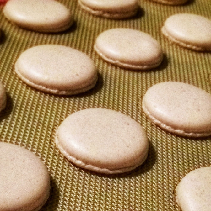 Galletas de almendras rellenas con crema o chocolate